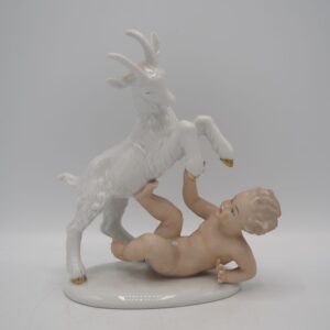 Statuette