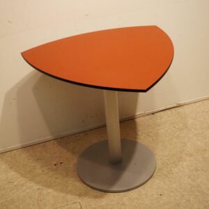 Table guéridon vers 1990