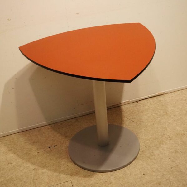 Table guéridon vers 1990