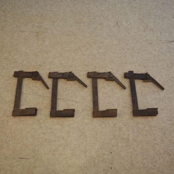 4 serre-joints