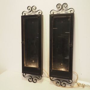 Lot de 2 vitrines murales