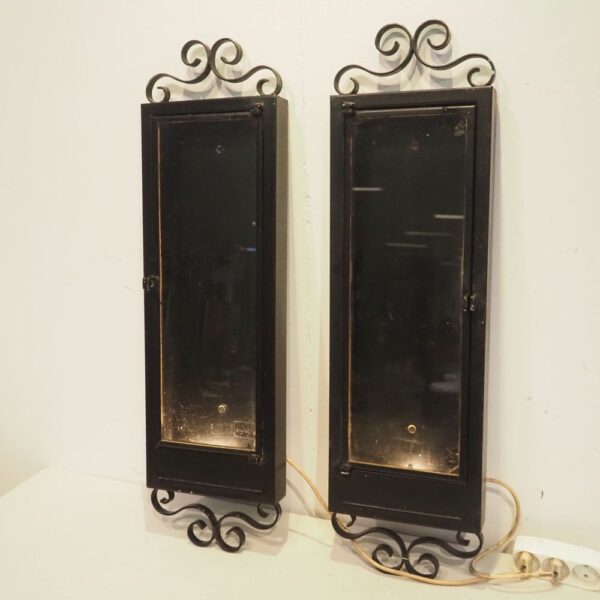Lot de 2 vitrines murales