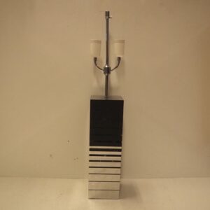 Pied de luminaire