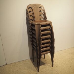 Suite de 8 chaises