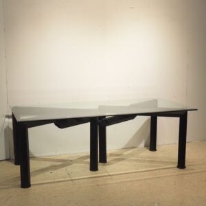 Table Mikado vers 1980
