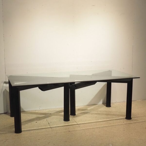 Table Mikado vers 1980