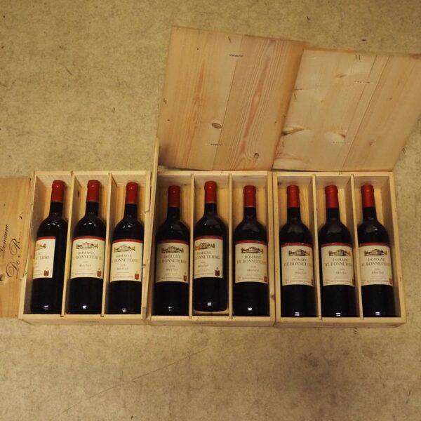 vin rouge en caisse