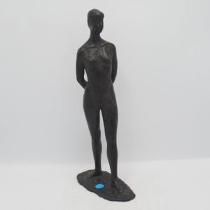 Bronze à patine foncée