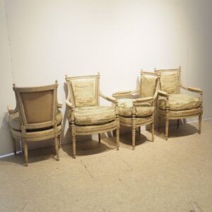 Suite de 4 fauteuils 1900