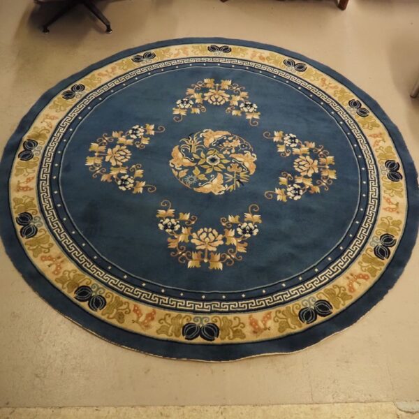 Tapis circulaire vers 1960