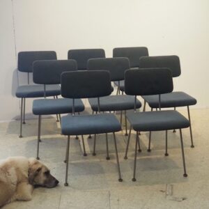 Knoll International attribué