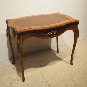 Table de style Régence