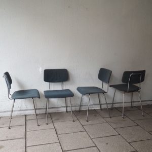 Suite de 4 chaises