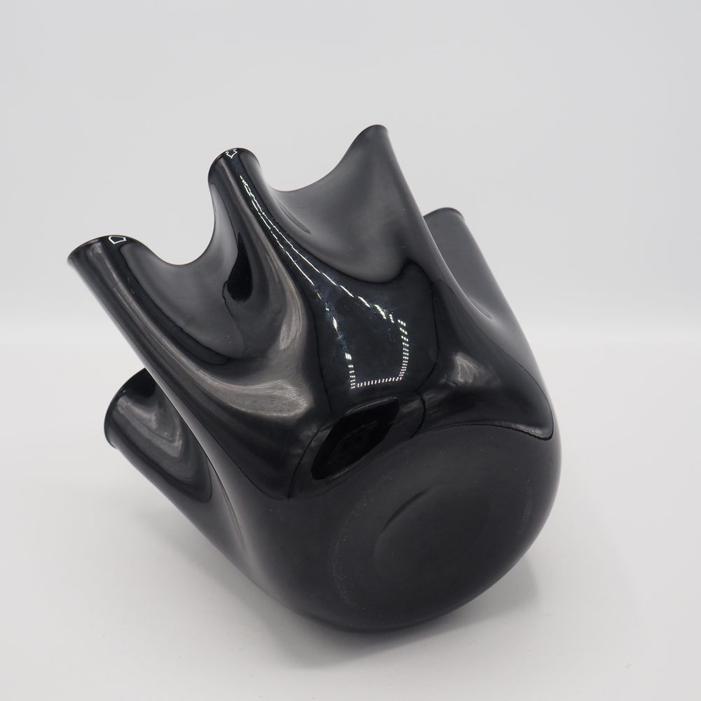 - – Image 3
