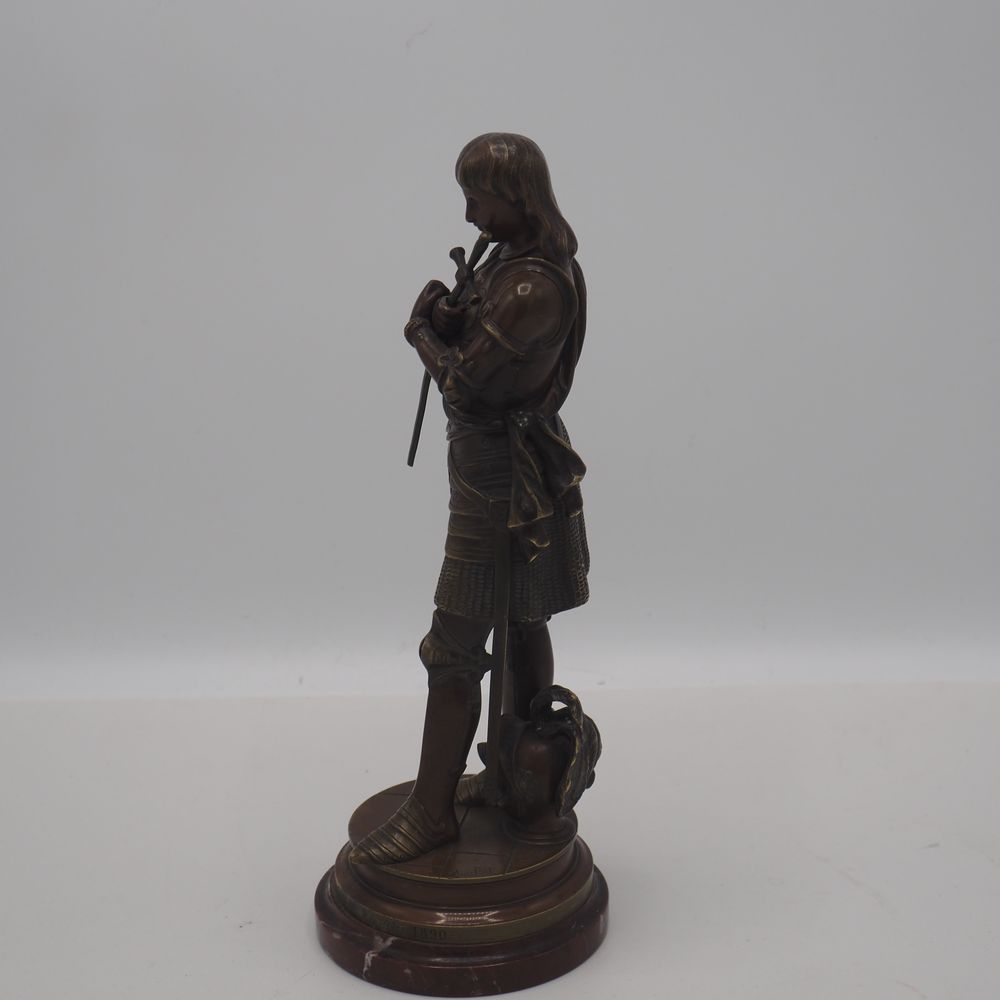 - – Image 3