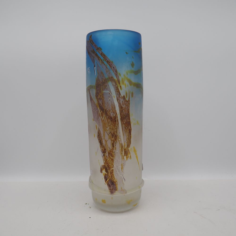 - – Image 3